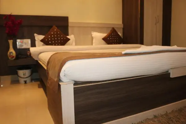 Hotel Vaishnavi Heights 6
