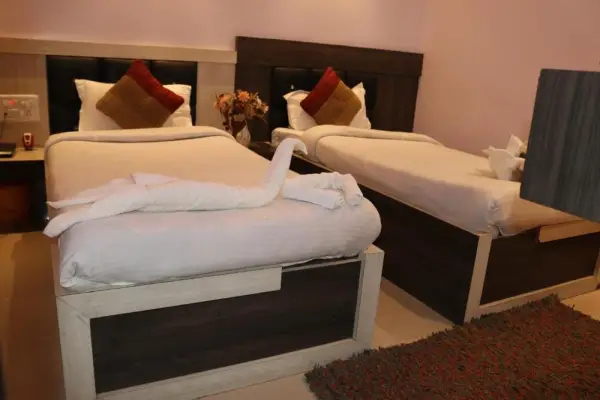 Hotel Vaishnavi Heights 7